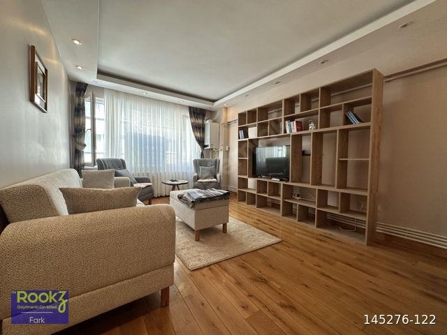 VİŞNEZADE MAHALLESİ EŞYALI 1+1 GENİŞ KİRALIK DAİRE - Görsel 4