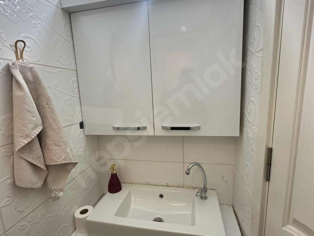 METYAPI GAYRİMENKULDEN SATILIK BAHÇELİEVLER DE 3+1 FIRSAT DAİRE - Görsel 9