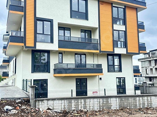 BAŞİSKELE YEŞİLYURT DA KİRALIK BAHÇE DUBLEX