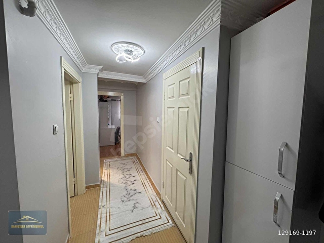 KARDEŞLERDEN 3+1 YÜKSEK GİRİŞ KAT KONUMLU MERKEZI KONUM - Görsel 29