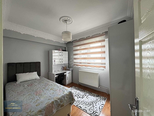 KARDEŞLERDEN 3+1 YÜKSEK GİRİŞ KAT KONUMLU MERKEZI KONUM - Görsel 18