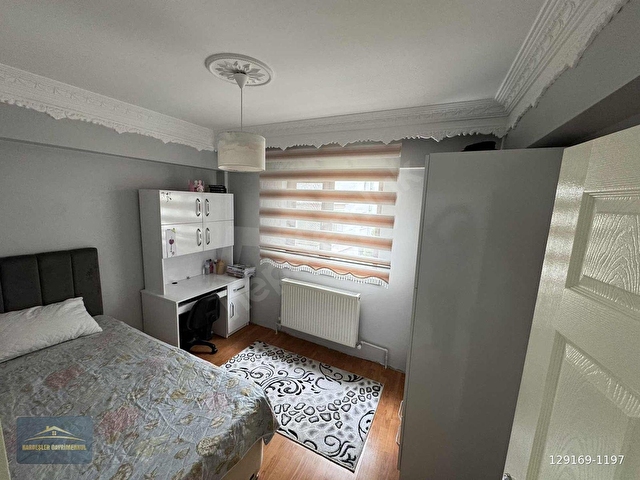 KARDEŞLERDEN 3+1 YÜKSEK GİRİŞ KAT KONUMLU MERKEZI KONUM - Görsel 20