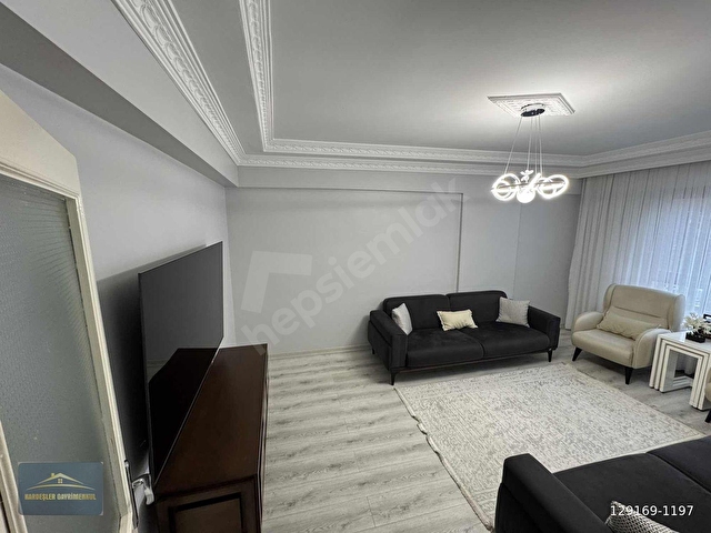 KARDEŞLERDEN 3+1 YÜKSEK GİRİŞ KAT KONUMLU MERKEZI KONUM - Görsel 13