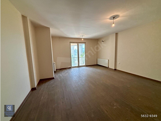 BAHÇEŞEHİR UPHİLLDE 1100 M2 HAVUZLU ÖZEL BAHÇELİ MALİKANE - Görsel 27