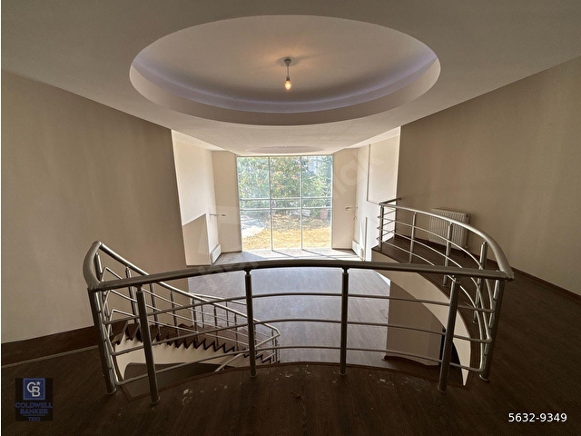 BAHÇEŞEHİR UPHİLLDE 1100 M2 HAVUZLU ÖZEL BAHÇELİ MALİKANE - Görsel 19