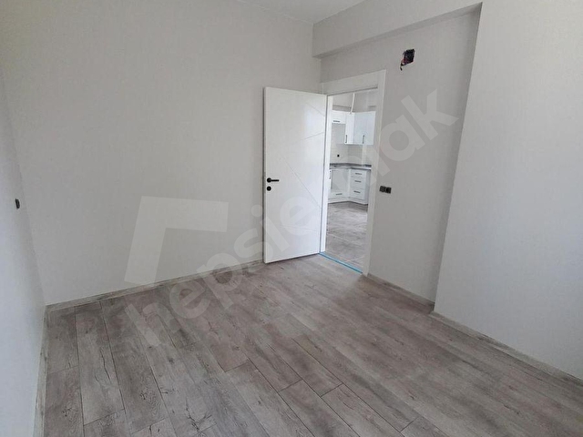BİRLİK GAYRİMENKUL DEN ÇARKIPARE İLİM BULVARINDA 1+1 İSKANLI HASARSIZ KAÇMAZ DAİRE!!! - Görsel 12