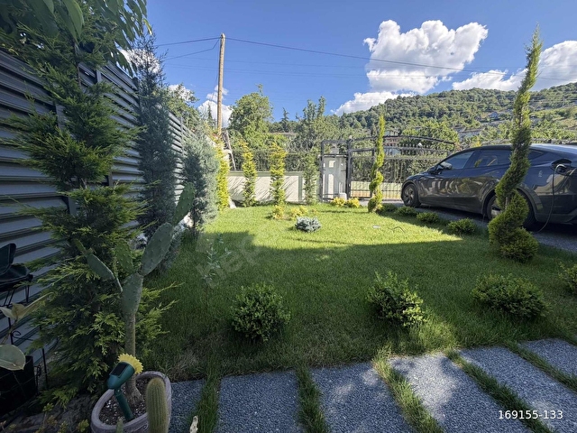 SAKARYA SAPANCA GAZİPAŞA MAH 5+2-325m2 HAVUZLU VİLLA İZOLE YAŞAM