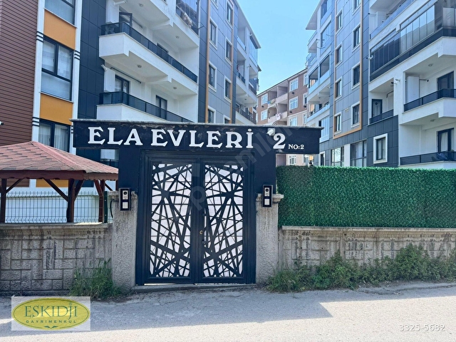 DERİNCE EĞT.HAST. YAKIN SİTE İÇERİSİNDE ASANSÖRLÜ SATILIK DAİRE