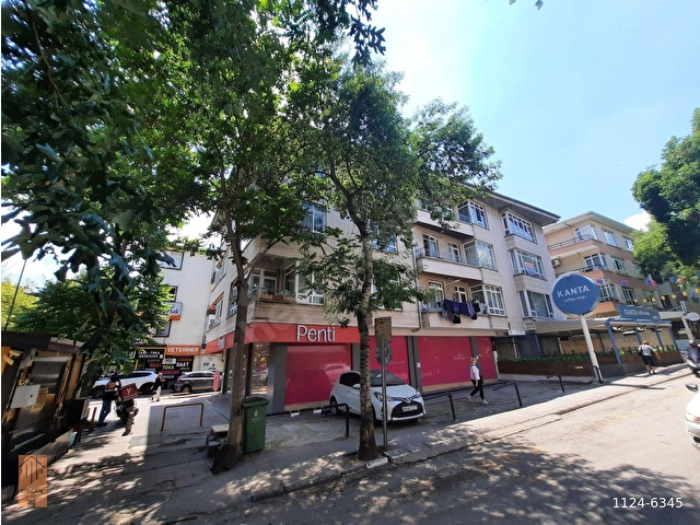 BAHÇELİEVLER 65.SOKAKTA (ESKİ 25.) BİRCANDAN EŞYALI 2.KAT 105 m² 3+1 KOMBİLİ ÖĞRENCİYE UYGUN DAİRE - Görsel 2
