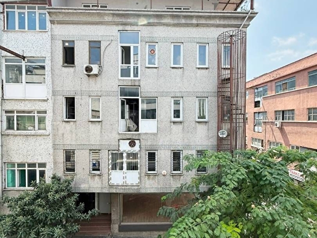 Güngören Sanayide Komple Satılık İş Hanı - Görsel 5