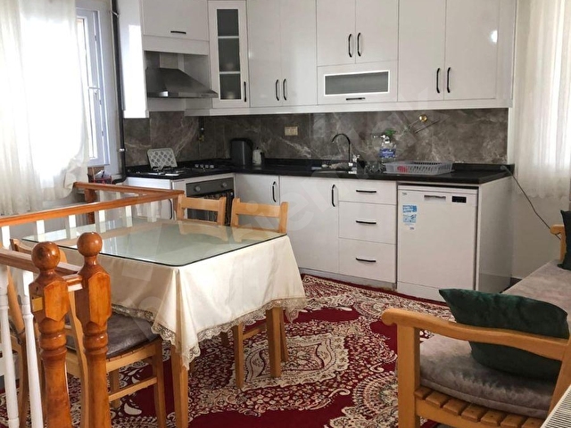 DÖRTYOL ÇARŞI YÜRÜME MESAFESİ 1+1 EŞYALI LÜX KİTALIK DAİRE