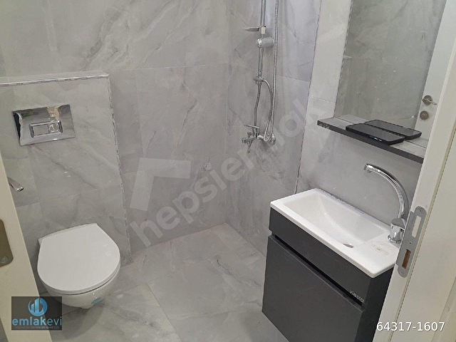 Kocamustafapaşa da YENİ BİNADAN 1+1 kiralık daire - Görsel 11