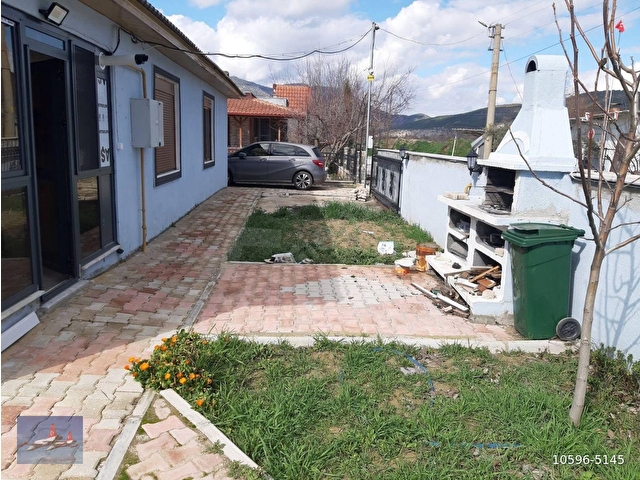 KIZILKAYA DA SATILIK VİLLA MÜSTAKİL BAHCELİ KALORİFERLİ FUL EŞYALI GÜVENLİK CAMERALI TAKAS OLUR - Görsel 3