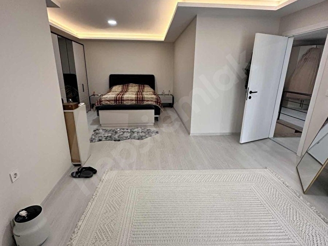 KOYUNDERE ÇARŞIDA YÜKSEK KİRA GETİRİLİ LÜX 4+1 - Görsel 9