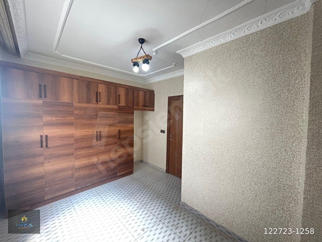 İMZADAN GÜNEYKENTTE,İÇİ YENİLENMİŞ,BALKONLU 1+1 SATILIK DAİRE - Görsel 8