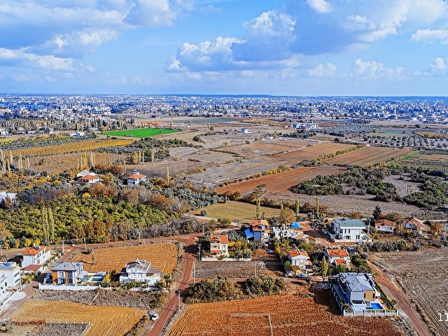 DÜZLERÇAMINDA 579 M2 KÖŞE PARSEL VİLLA ARSASI - Görsel 8