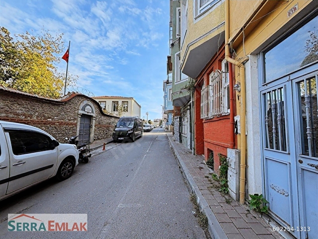 Fatih Ayvansaray Mah. satılık Bahçeli DÜKKAN 150M2 - Görsel 4