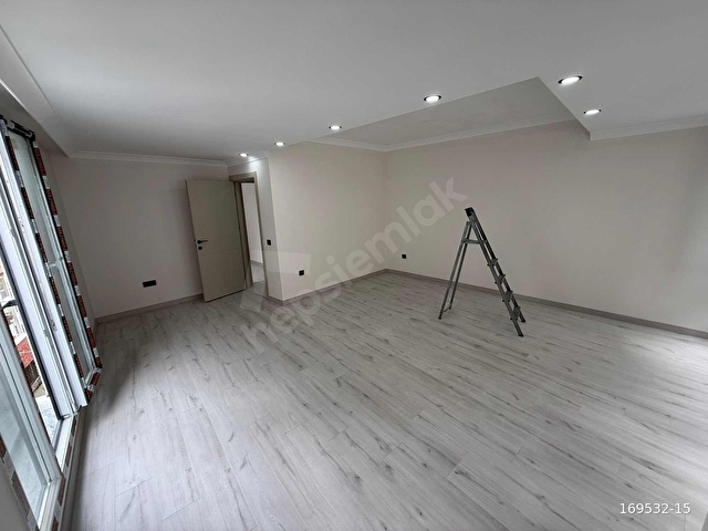 KÜÇÜKÇEKMECE CUMHURİYET MH SATILIK ÇOK GENİŞ SIFIR 3+1 DAİRE - Görsel 16