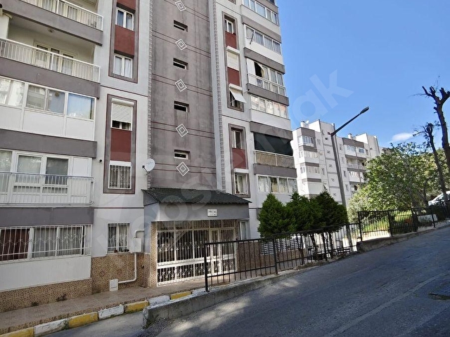 Çiğli Evka 6 Mahallesinde Avantajlı Kapalı Mutfak 2+1 Satılık Daire