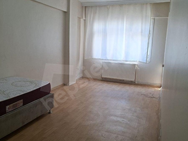 GAZİOSMANPAŞA KÜÇÜKKÖY MEYDAN KİRALIK 3+1 2.KAT 110 M2 MUTFAKLI TUVALETLİ KİRALIK GENEL İŞYERİ - Görsel 3