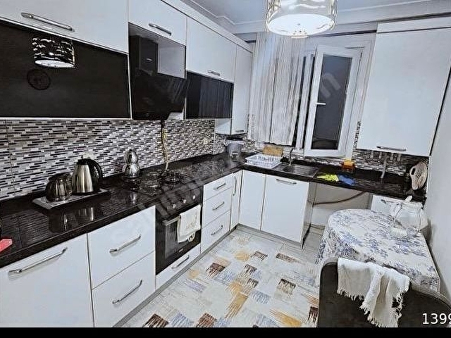 KERİM EMLAKTAN HÜRRİYET MAH. 2+1 105M2 SATILIK DAİRE - Görsel 3