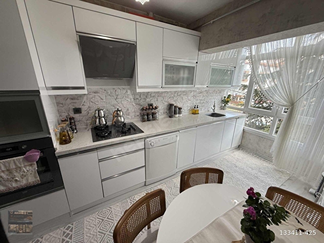 CADDE ÜZERİNDE KREDİ LİMİ YÜKSEK İSKANLI 2.KAT 3+1 FIRSAT DAİRE - Görsel 15