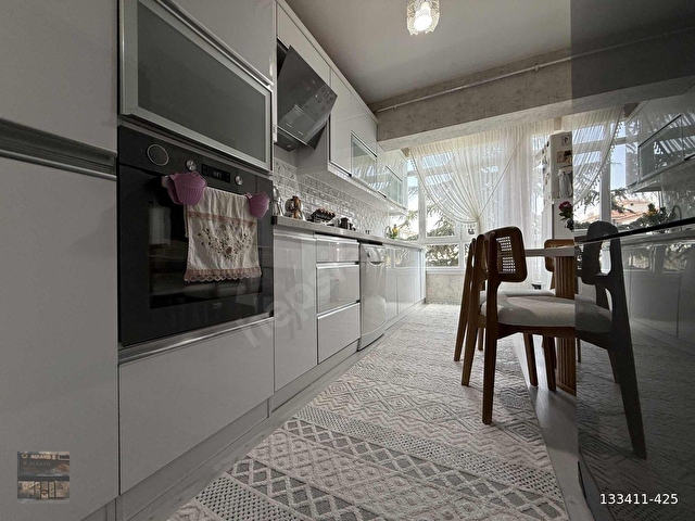 CADDE ÜZERİNDE KREDİ LİMİ YÜKSEK İSKANLI 2.KAT 3+1 FIRSAT DAİRE - Görsel 16