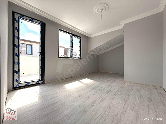 GEBZE İSTASYONDA GENİŞ TERASLI SIFIR 3+1 DUBLEKS DAİRE - Görsel 11