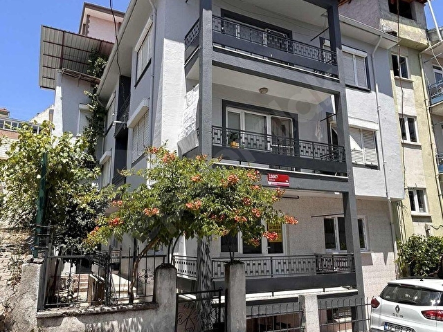 SÜTLÜCE MAHALLESİNDE KOMPLE YENİLENMİŞ 2+1 KİRALIK DAİRE
