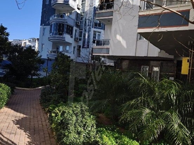 Konyaaltı limanda havuzlu 2+1 dubleks full eşyalı kiralık daire - Görsel 3