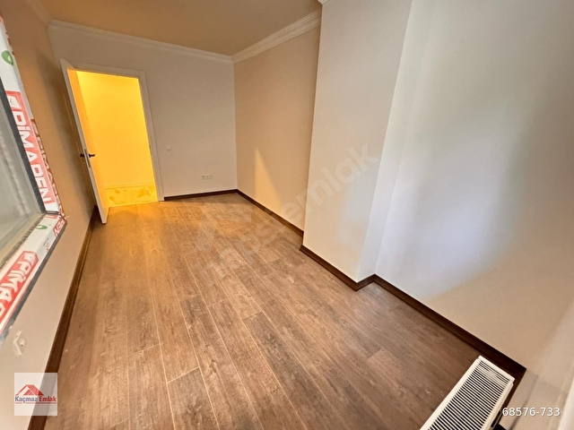 ACIBADEM YAPRAK SOKAKTA, SIFIR BİNADA, İSKANLI 3+1 SATILIK DAİRE - Görsel 10