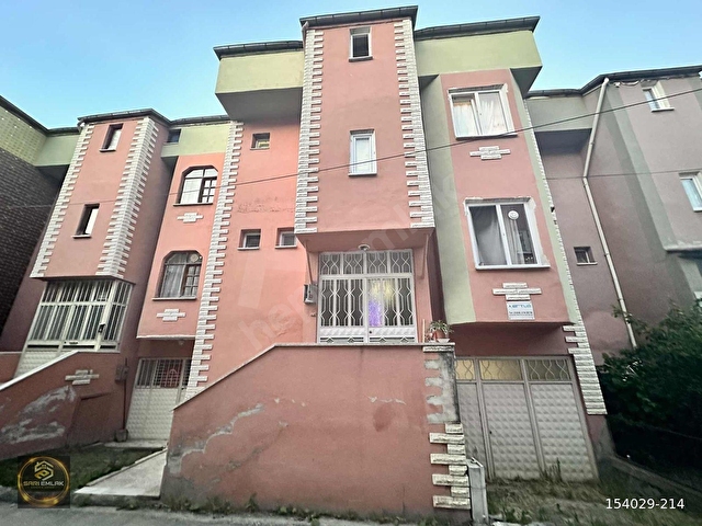 SARI EMLAKTAN ŞEYHCUİ MAHALLESİNDE SATILIK 4+1 TRİPLEKS