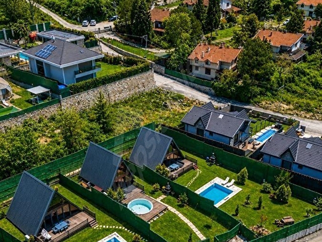 Sapancada Göl Manzaralı, Ruhsatlı Turizm Belgeli - Görsel 5