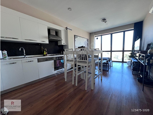 ATAŞEHİR KÜÇÜKBAKKALKÖY ODAKULE REZİDANS SATILIK 1+1 DAİRE 75m2 - Görsel 12