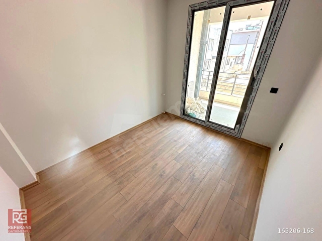 🏡 REFERANSTAN AKÇAYDA MERKEZİ LOKASYONDA ÖN CEPHE ARA KAT 1+1 DAİRE - Görsel 3