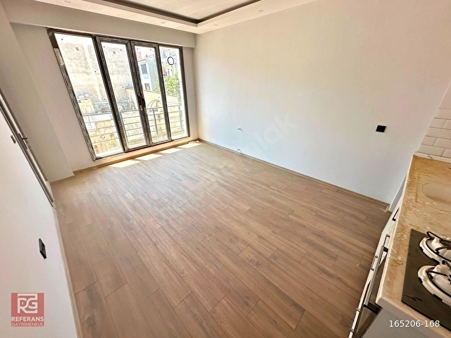 🏡 REFERANSTAN AKÇAYDA MERKEZİ LOKASYONDA ÖN CEPHE ARA KAT 1+1 DAİRE - Görsel 2