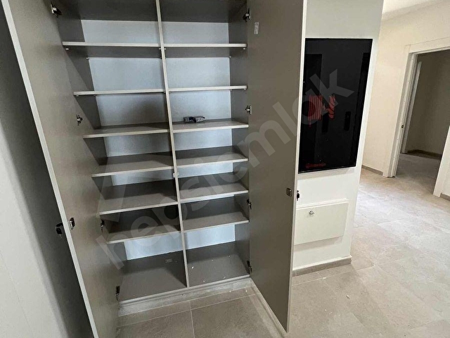 YİĞİT ÖZGÜNER EMLAK KARŞIYAKA ALBATROS MANZARALI A PLUS DAİRE - Görsel 6