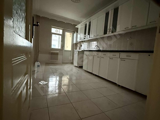 PİRAMİT GMDEN TERMİNAL CADDESİNDE KİRALIK 3+1 DAİRE
