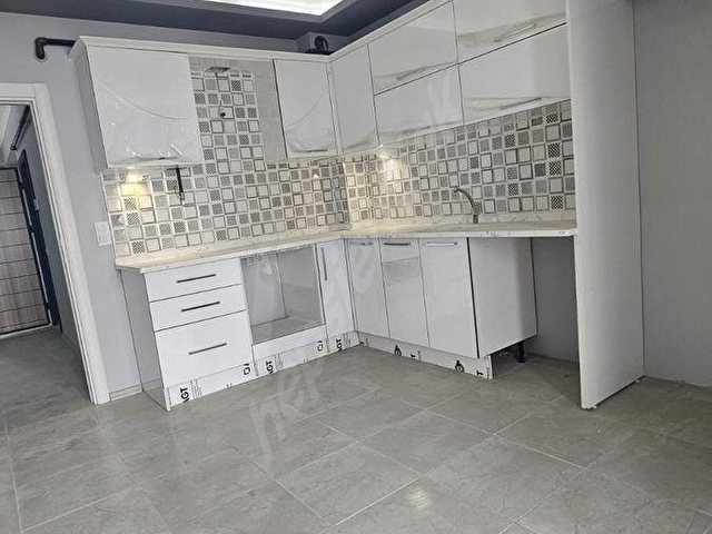 Eskişehir de Taşınmaya Hazır,Hiç Oturulmamış Sıfır Asansörlü 3+1 - Görsel 12