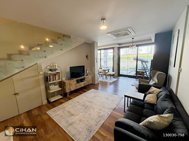 KUŞADASI KADINLAR DENIZINDEN MÜSTAKIL ÖZEL HAVUZLU 4+1 VILLA - Görsel 3