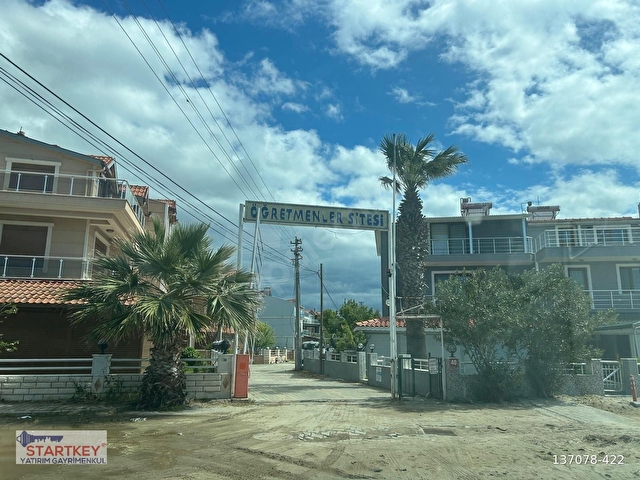 Ayvalık Altınovada Site İçinde 3 Katlı Deniz Manzaralı Villa - Görsel 9