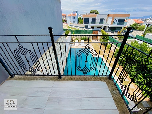 Çeşme Şifne Mahallesinde Denize 550 Metre Müstakil Havuzlu villa - Görsel 14