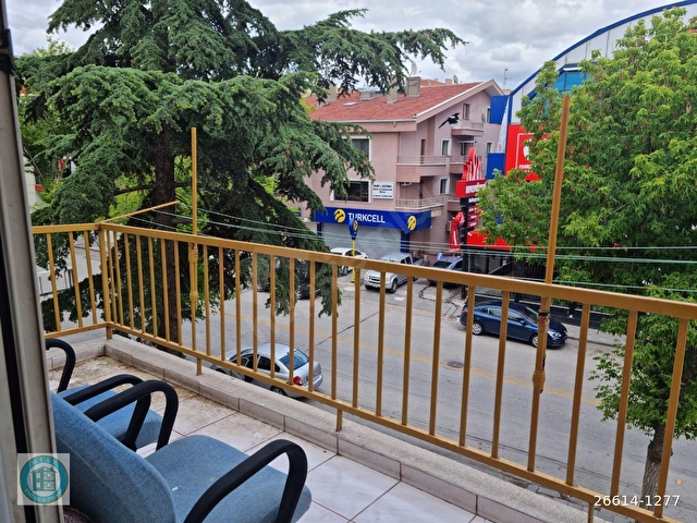 ZİYABEY CADDE ÜZERİNDE SATILIK KATTA 3+1 SATILIK DAİRE. 266141277