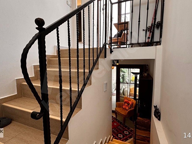 Gümüşlük Koyunbabada Prestijli Sitede Manzaralı Müstakil Villa - Görsel 17