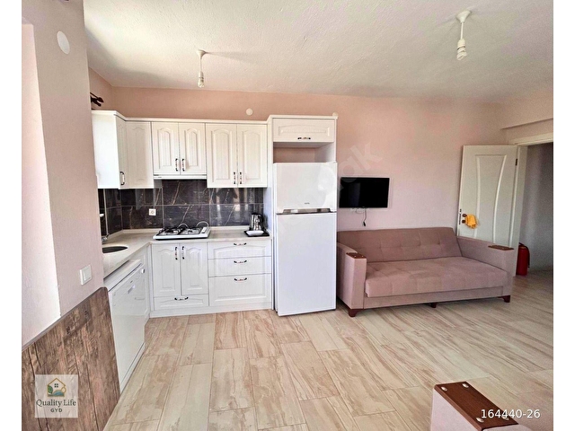 DATÇA MERKEZDE DENİZ MANZARALI EŞYALI KİRALIK 1+1 DAİRE - Görsel 3