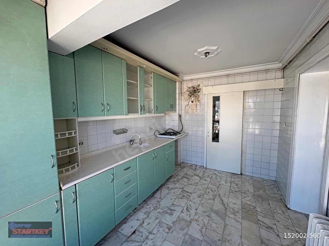 Hatay İnönü Caddesinde Üç Cepheli Geniş Satılık Daire - Görsel 2