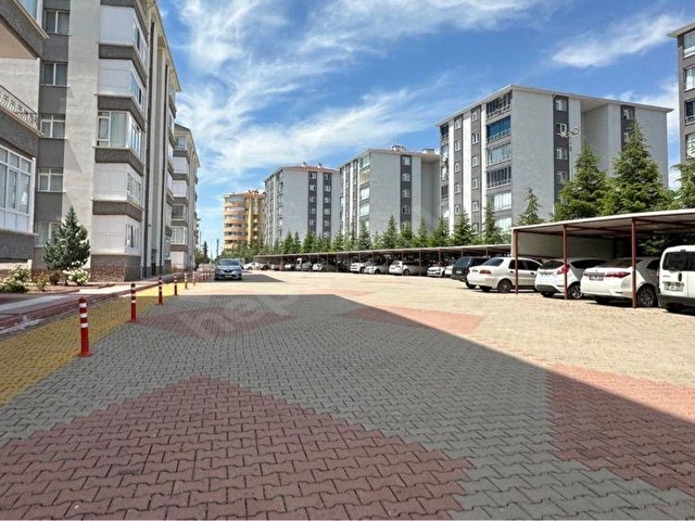 POLATLI ANADOLU DAN ŞEHİTLİK FIRSAT DAİRE KACMAZ 4+1 ORTA KAT BANYO BALKON ÇİFTTİR SÜPER KONUMLUDUR - Görsel 15
