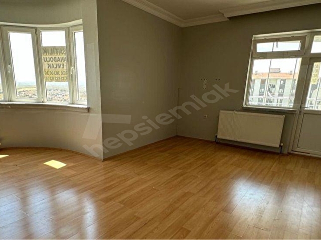 POLATLI ANADOLU DAN ŞEHİTLİK FIRSAT DAİRE KACMAZ 4+1 ORTA KAT BANYO BALKON ÇİFTTİR SÜPER KONUMLUDUR - Görsel 3