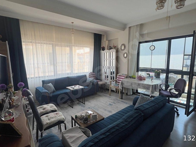 DENİZE BİR SOKAK MESAFEDE SATILIK 2+1 DAİRE - Görsel 17