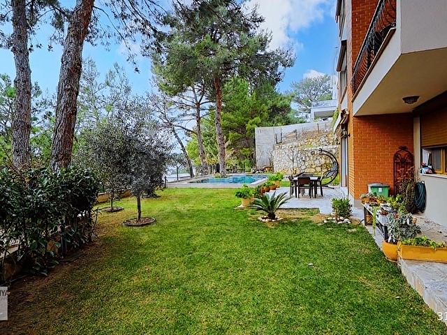 Urla Çamkoza Evleri 1.160 m2 Arsa Payı Havuzlu Satılık 4+2 Villa - Görsel 5